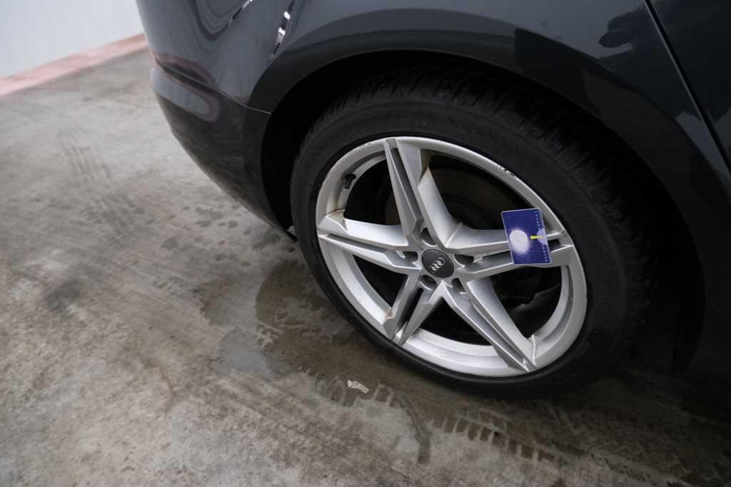 Audi A4 Avant 2016 фото 41