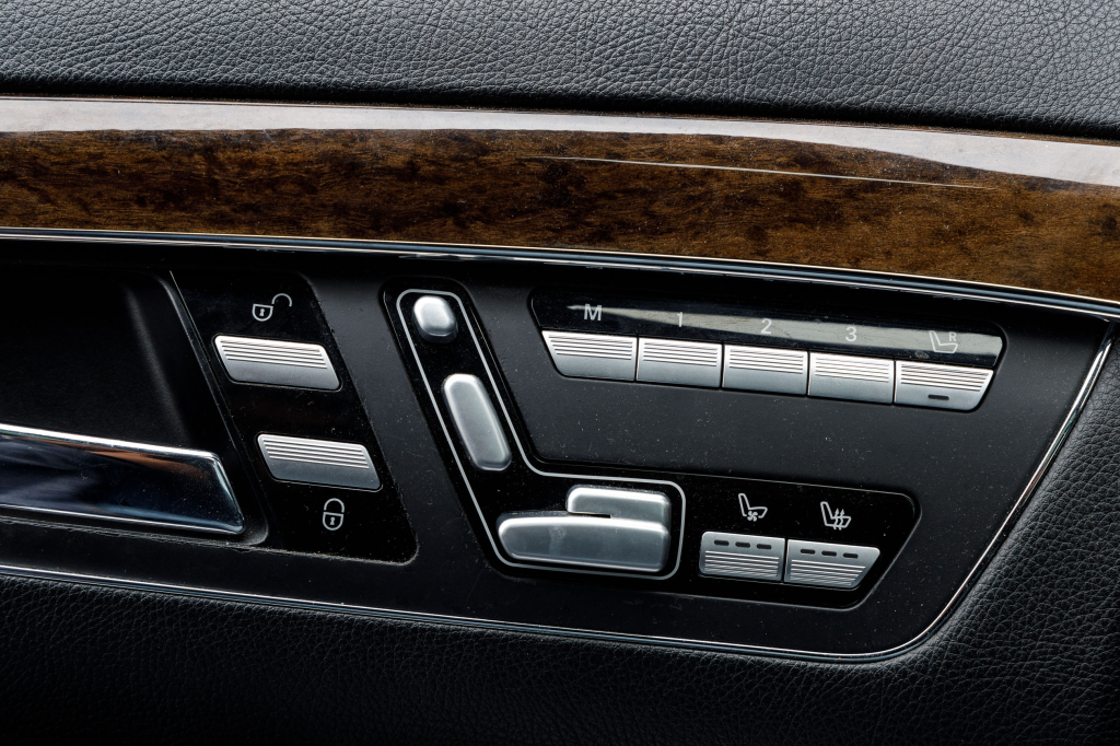 Mercedes-Benz S 350 CDI 2010 photo 8