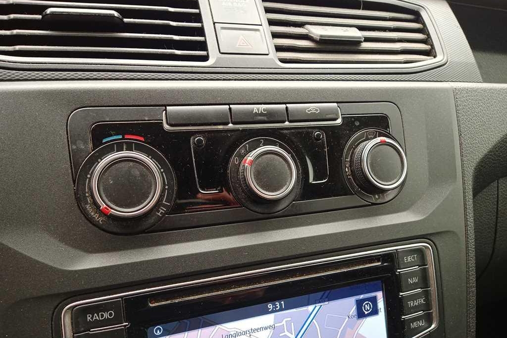 Volkswagen Caddy 2016 photo 28