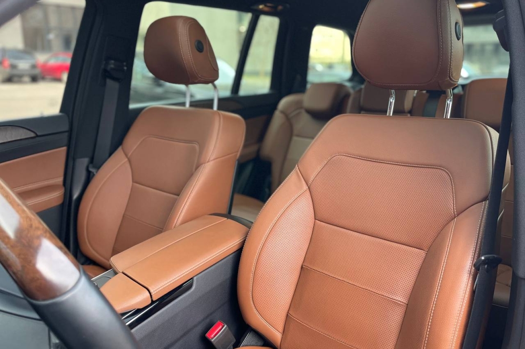 Mercedes-Benz GLS-Class 350 2018 фото Mercedes-Benz GLS-Class 350 2018 фото 14
