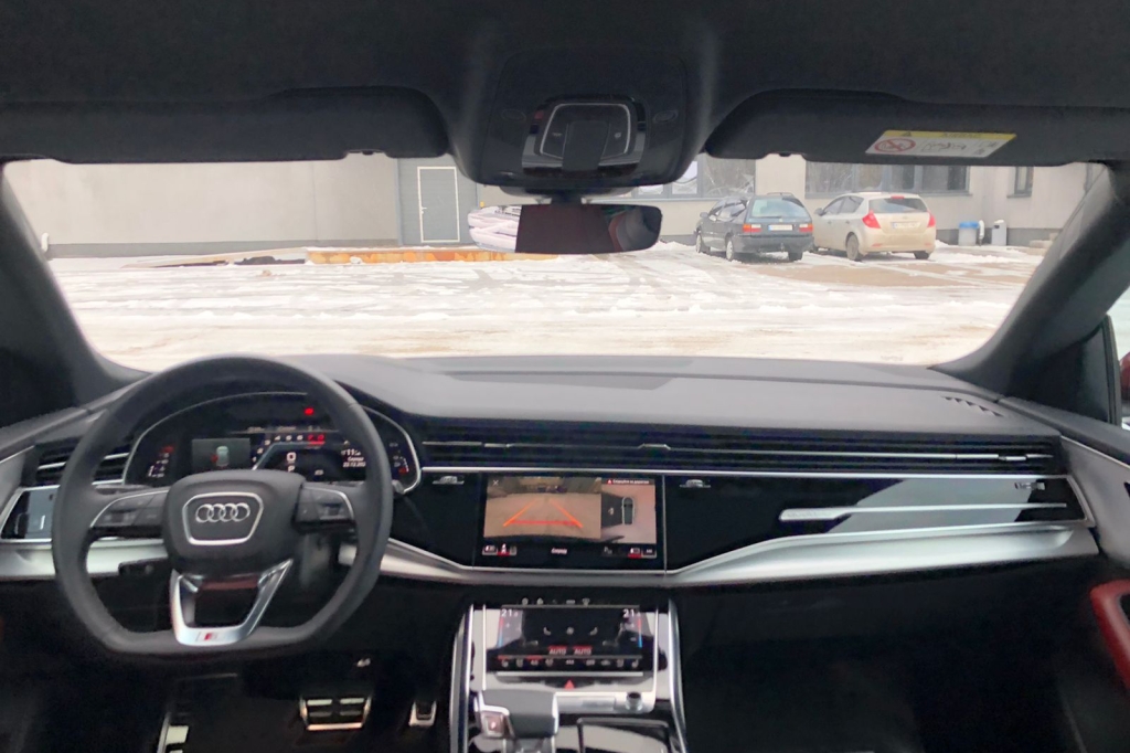Audi SQ8 2021 фото 21