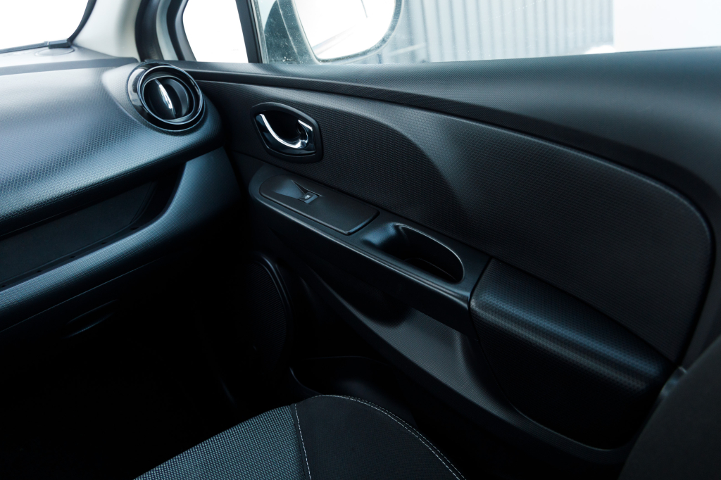 Renault Clio photo 19