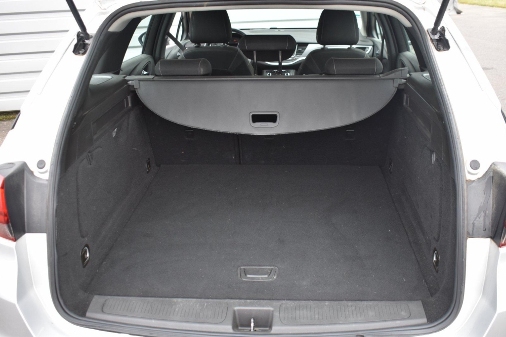 Opel Astra Sports Tourer 2019 photo 3
