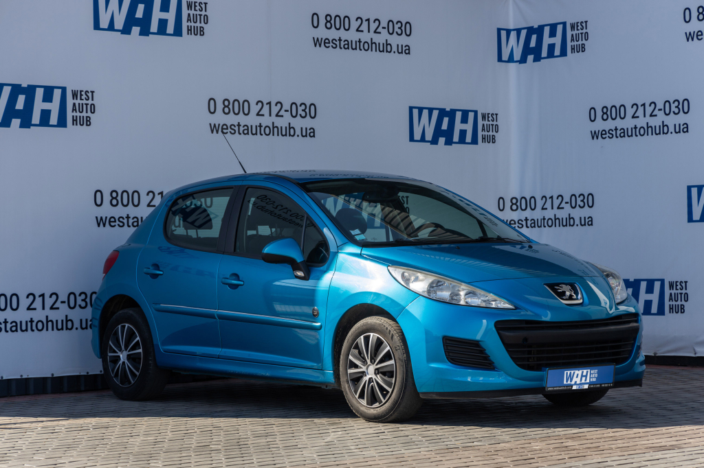 Peugeot 207 Urban Move 2011 photo 2