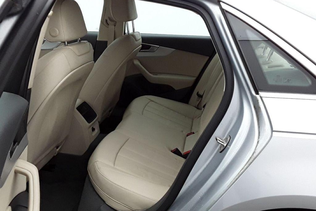 Audi A4 2016 photo 3