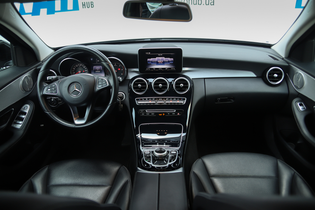 Mercedes-Benz C 200 Avantgarde 2016 photo 12