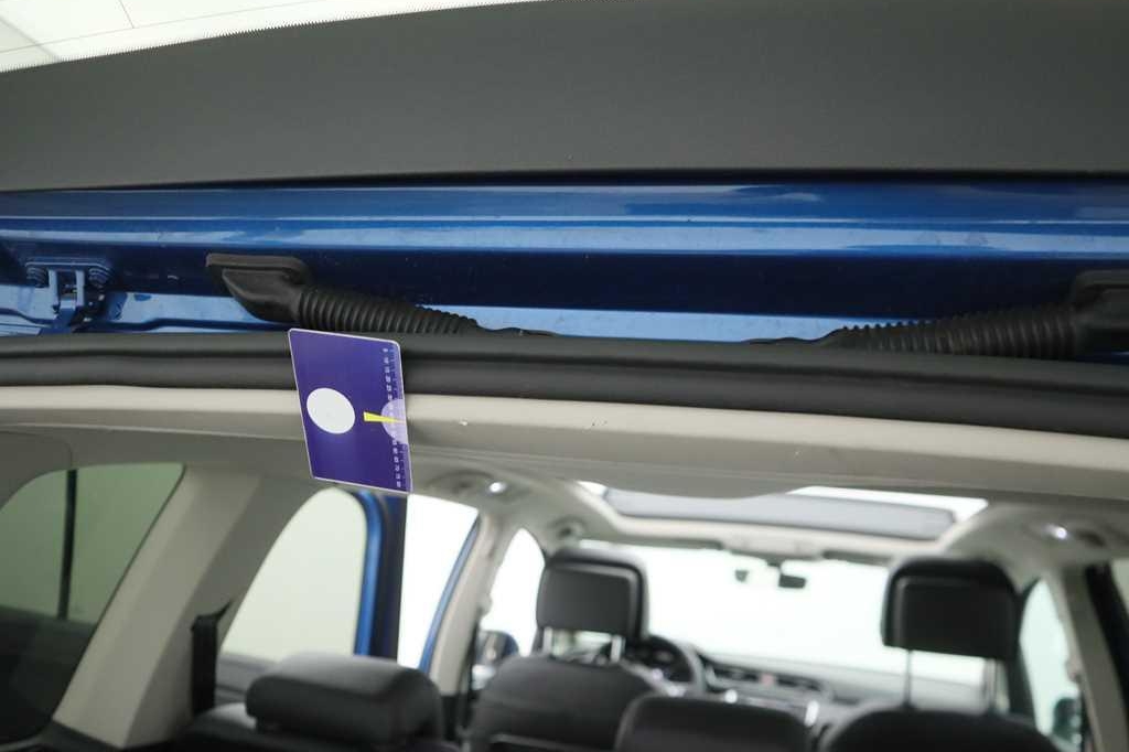 Volkswagen Touran 2016 photo 28