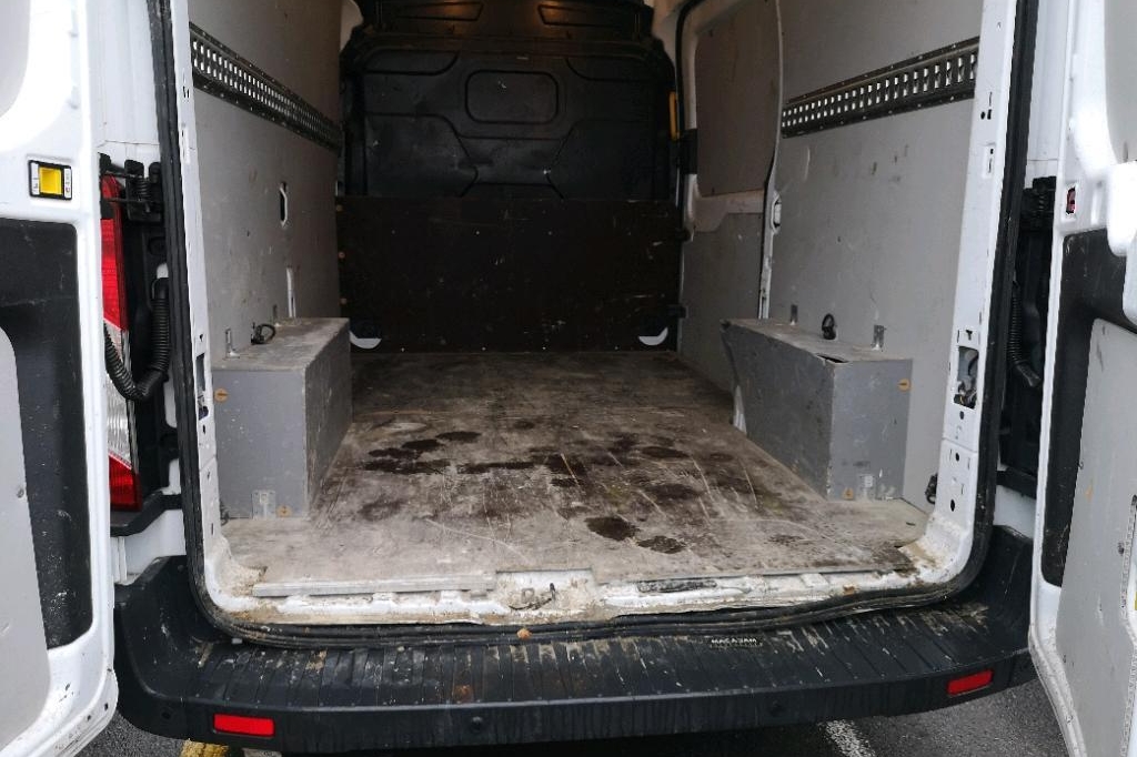 Ford Transit 2018 photo 9
