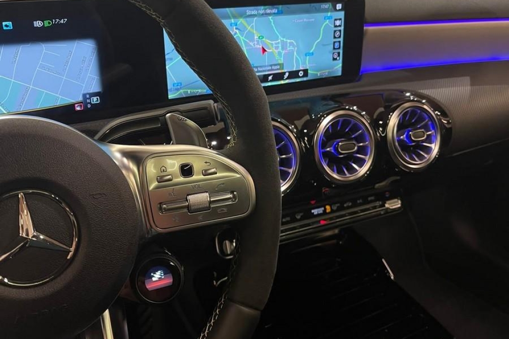 Mercedes-AMG A-Klasse 2021 photo 8