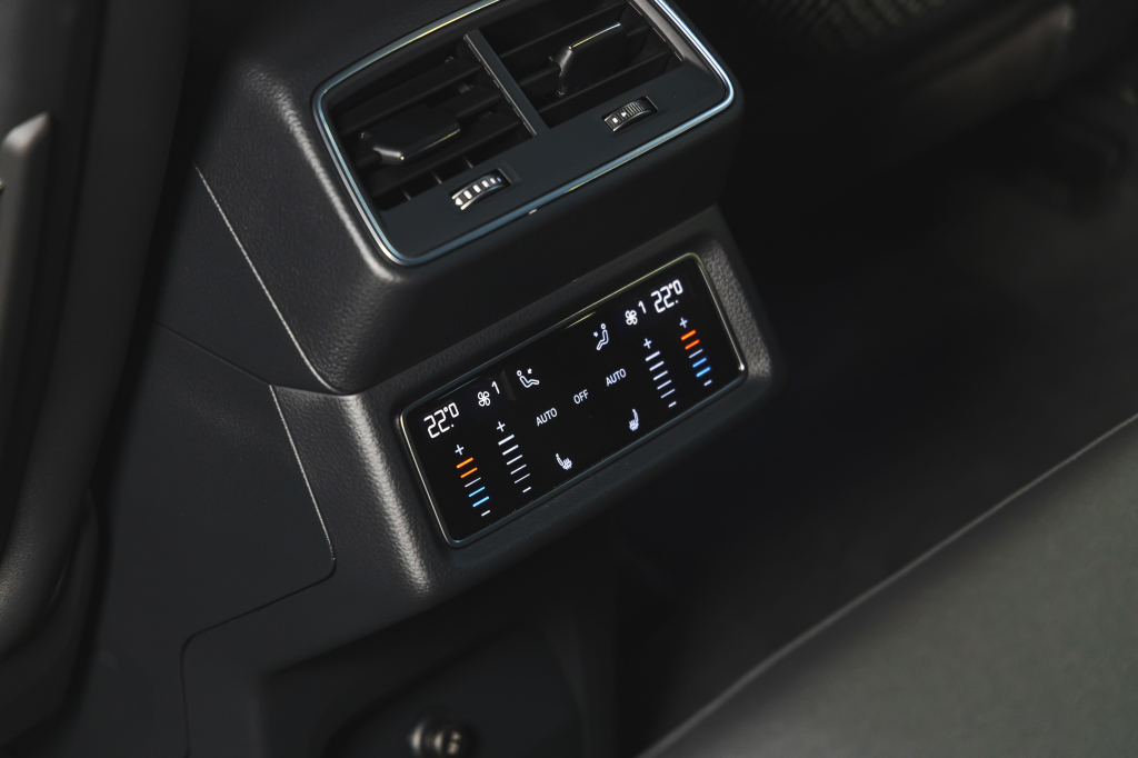 Audi e-tron 2020 photo 36