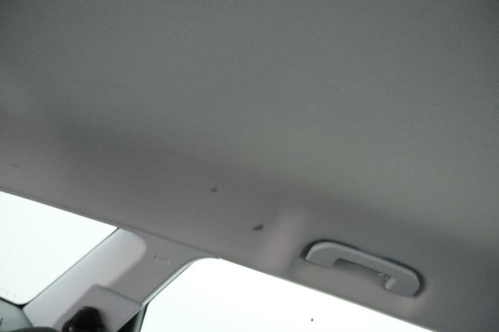 Peugeot 5008 2018 фото 16