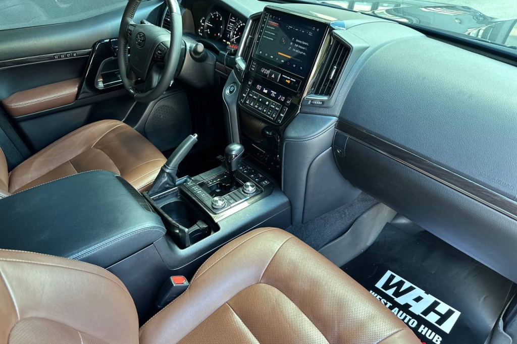 Toyota Land Cruiser 200 GUARD B6 2018 фото Toyota Land Cruiser 200 GUARD B6 2018 фото 15