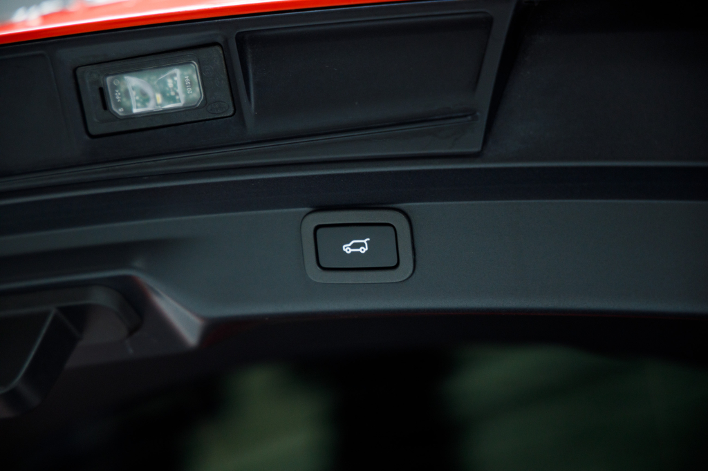 Jaguar I-Pace EV400s First Edition 2019 фото 42