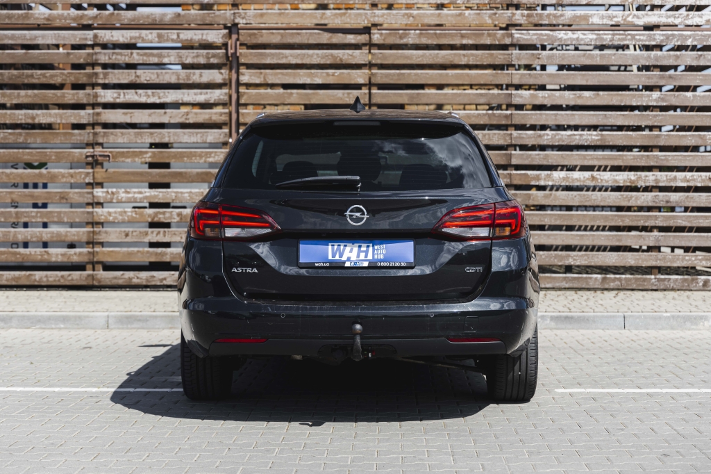 Opel Astra K 2016 фото 8