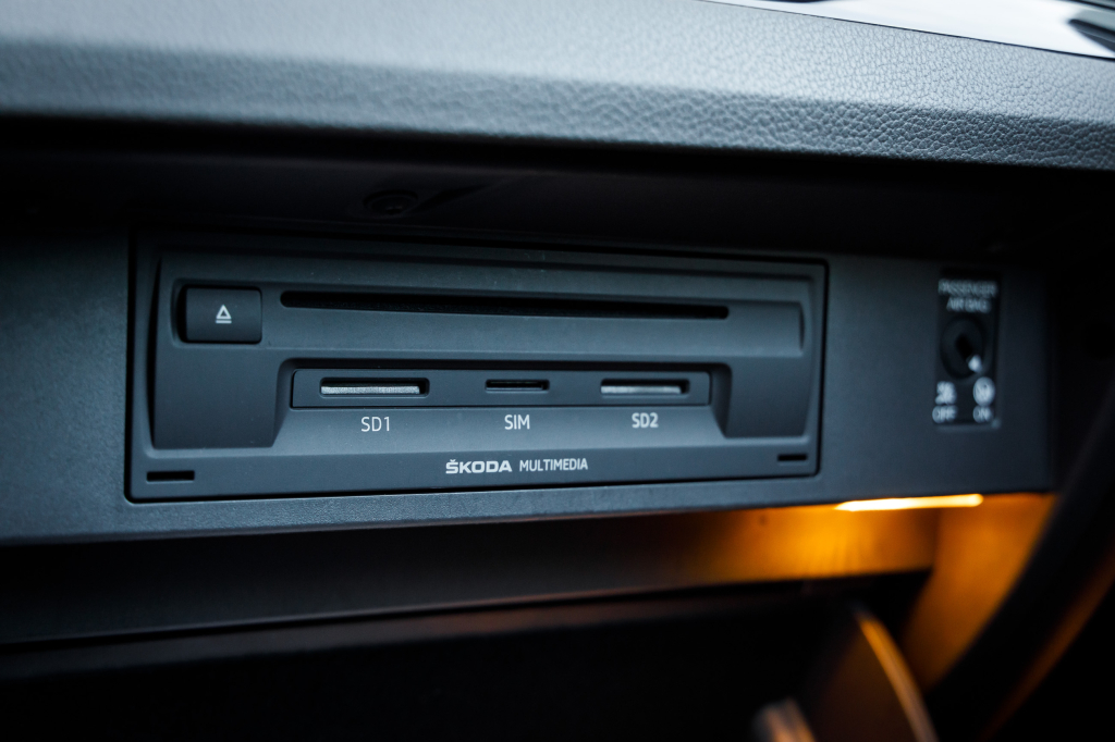 Skoda Superb Laurin & Klement 4x4 2015 photo 26