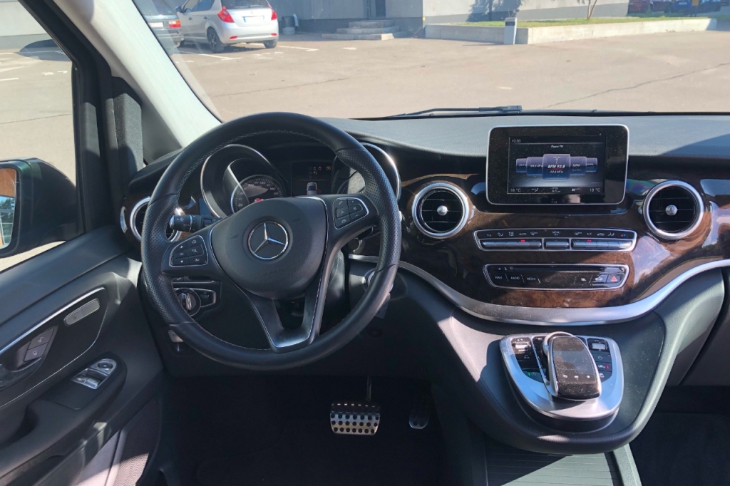 Mercedes-Benz V 220 4MATIC long 2018 photo 14