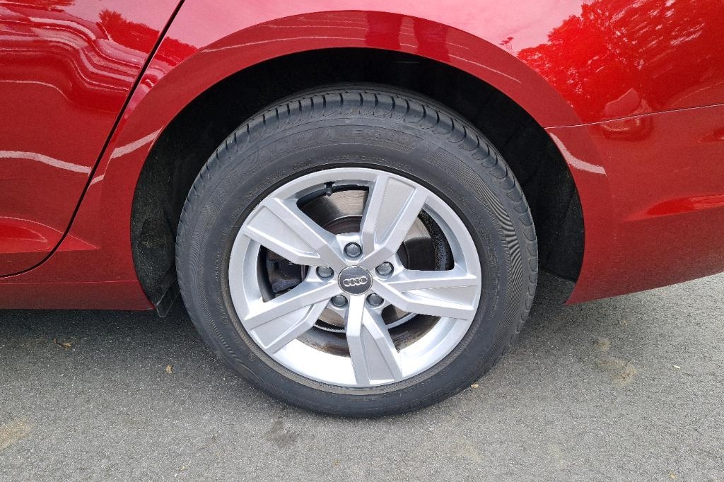 Audi A4 2017 photo 8