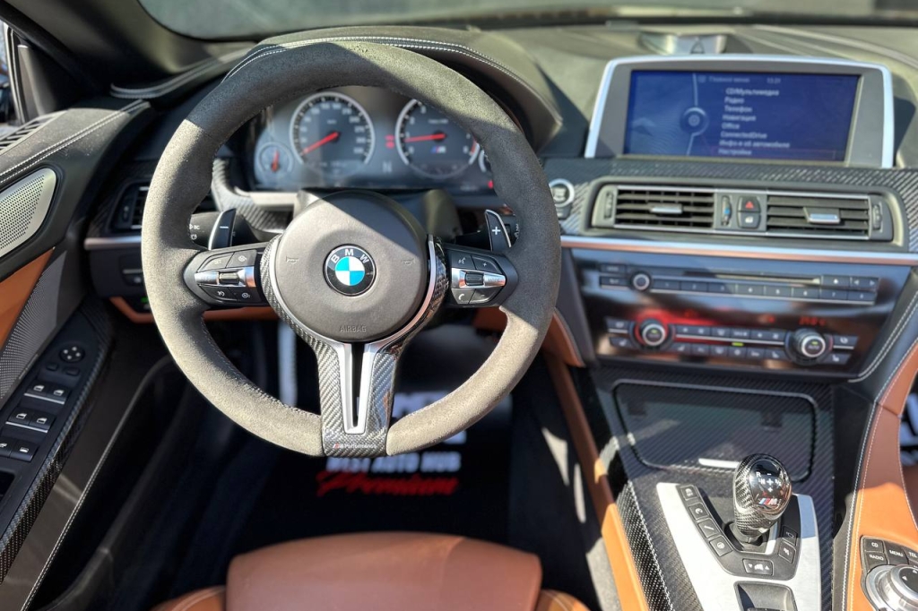 BMW M6 2012 photo 16