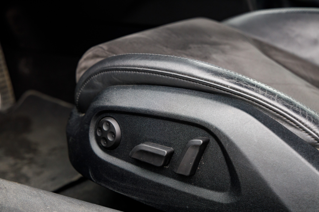 Audi TT Premium Plus Quatro 2010 photo 15