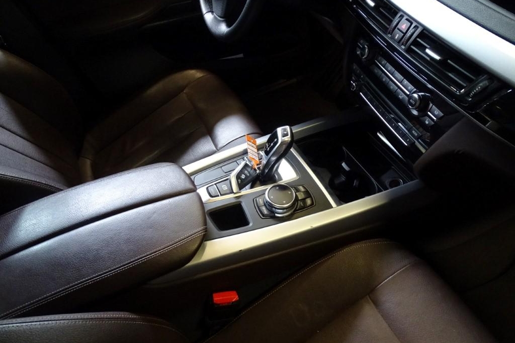 BMW X5 2016 photo 34