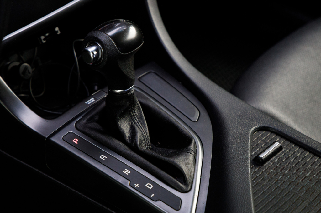 Kia K5 LPI 2013 photo 16