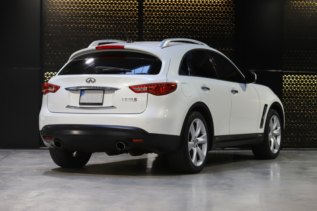 Infiniti FX 50 S 2008 фото 11