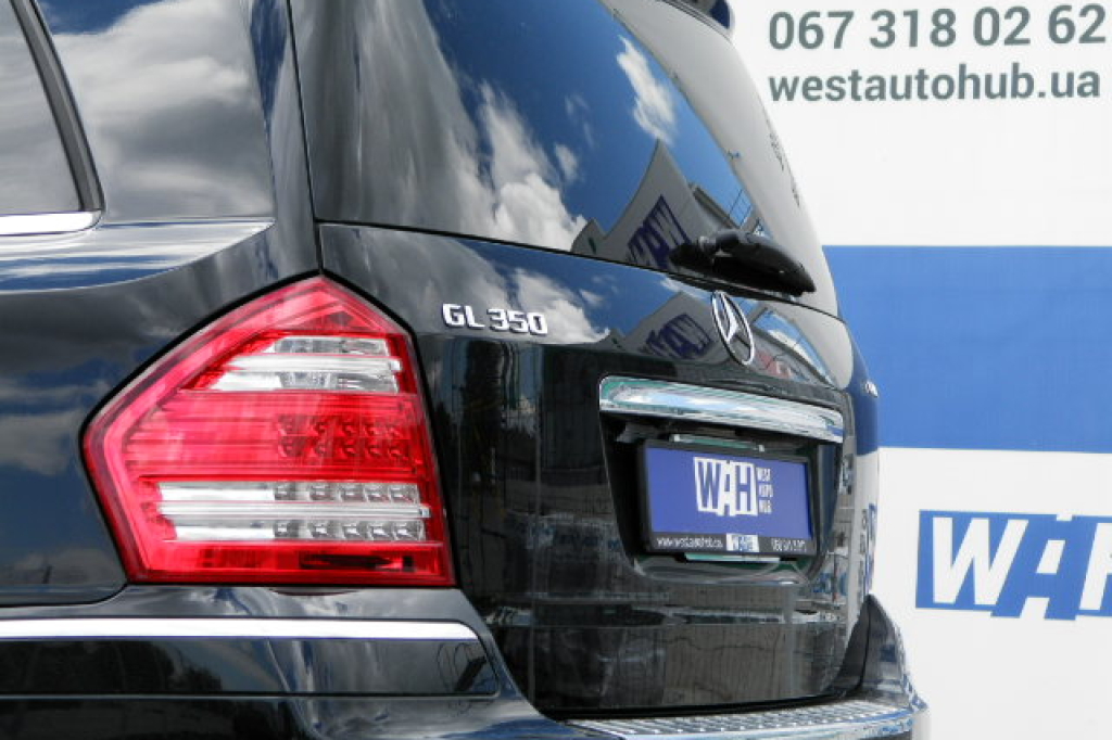 Mercedes-Benz GL 350 2011 photo 9