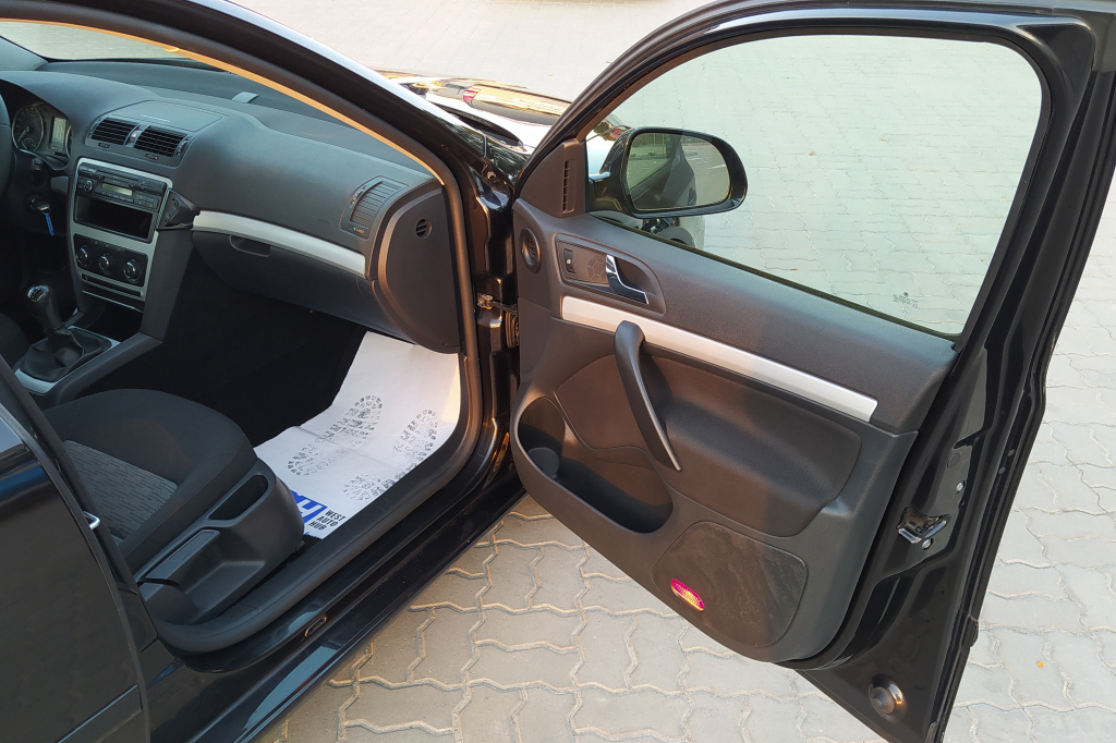 Skoda Octavia A5 фото 16