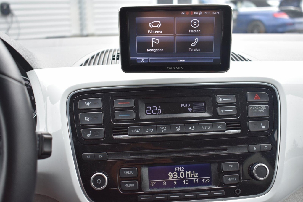 Volkswagen eUp! 2014 фото 7