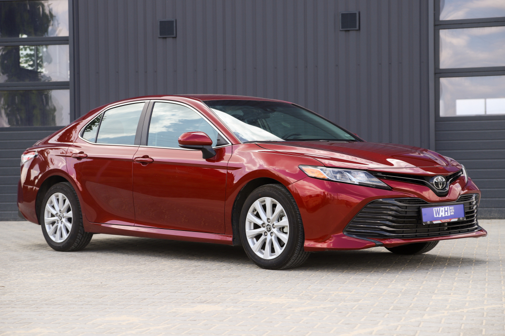 Toyota Camry LE 2017 photo 6