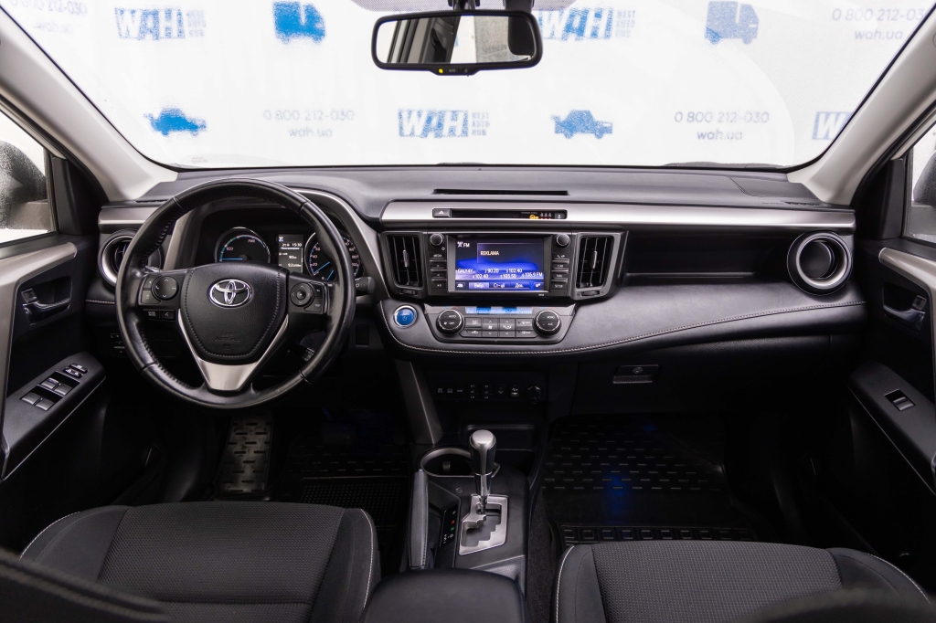 Toyota RAV4 Hybrid 2017 фото Toyota RAV4 Hybrid 2017 фото 27