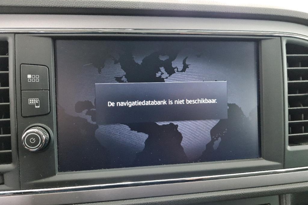 SEAT Leon 2018 фото 14