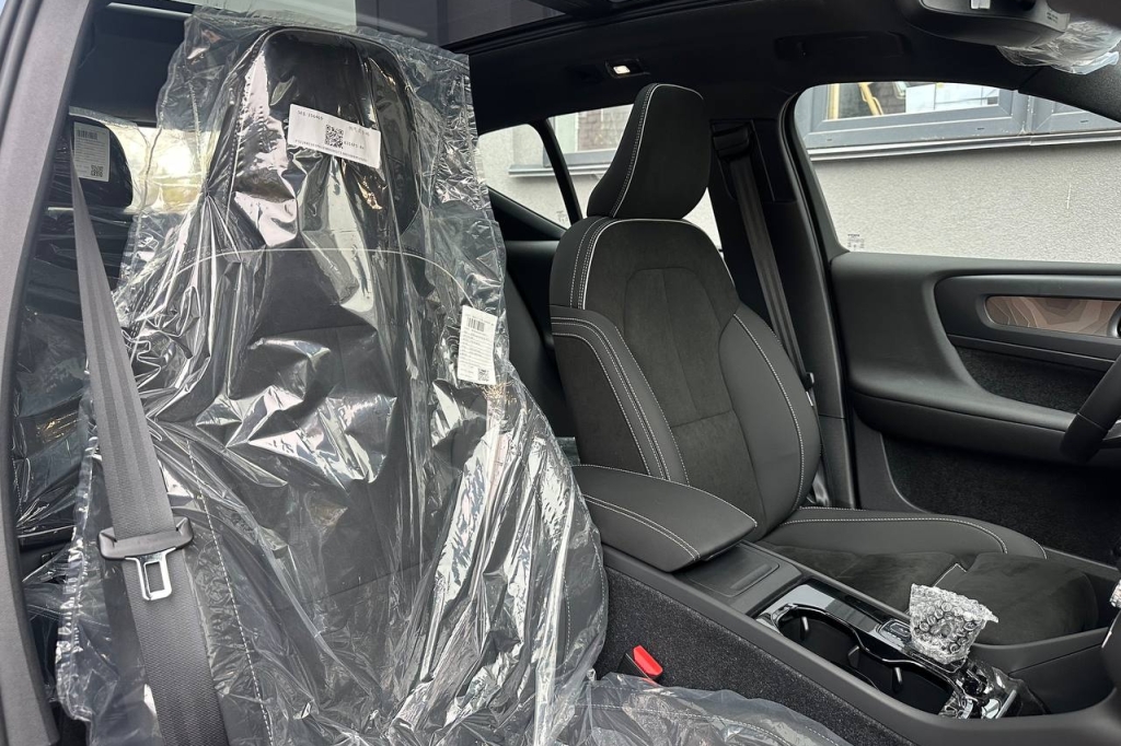 Volvo XC40 Recharge P8 Electric 78 kWh 2023 photo 13