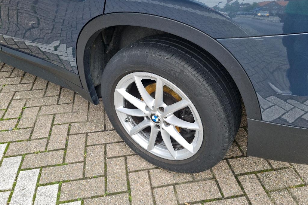 BMW X1 2017 фото 16