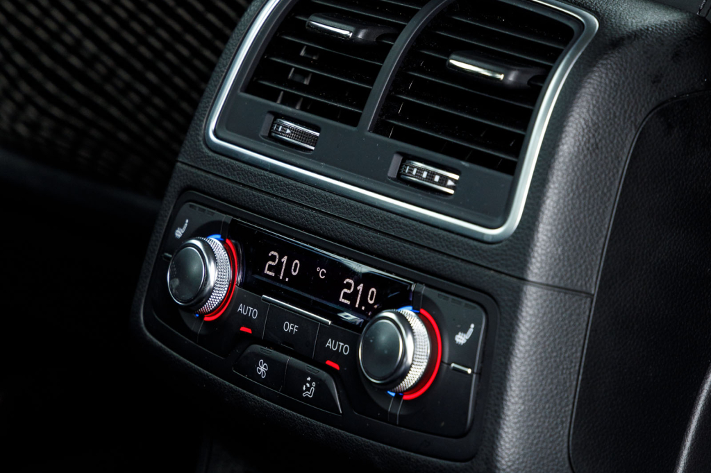 Audi A6 TDI quattro 2016 фото 40