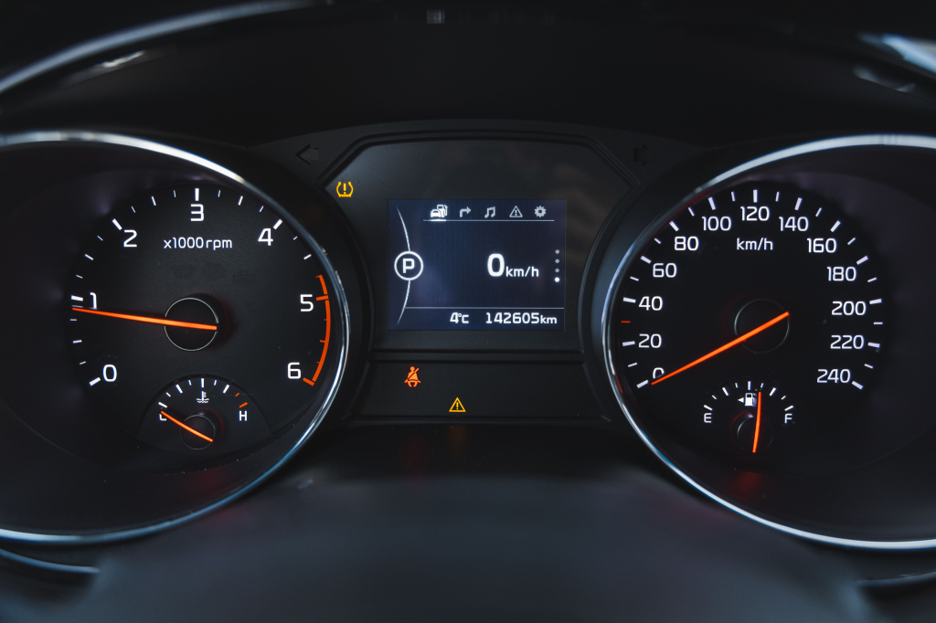 Kia Carnival 2015 фото 19