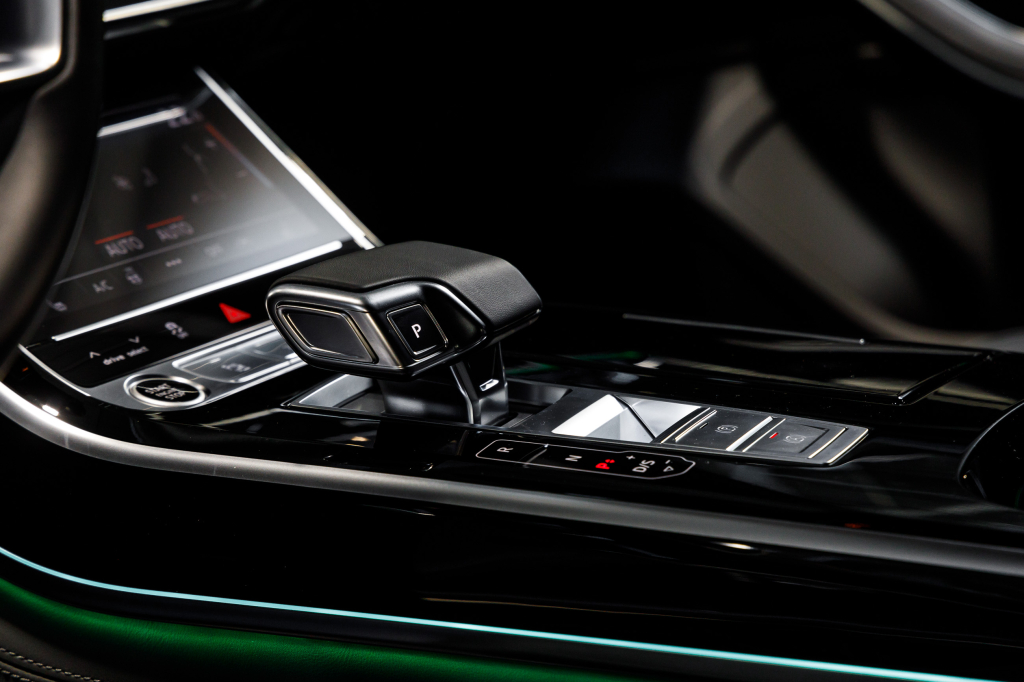 Audi A8 2020 photo 28