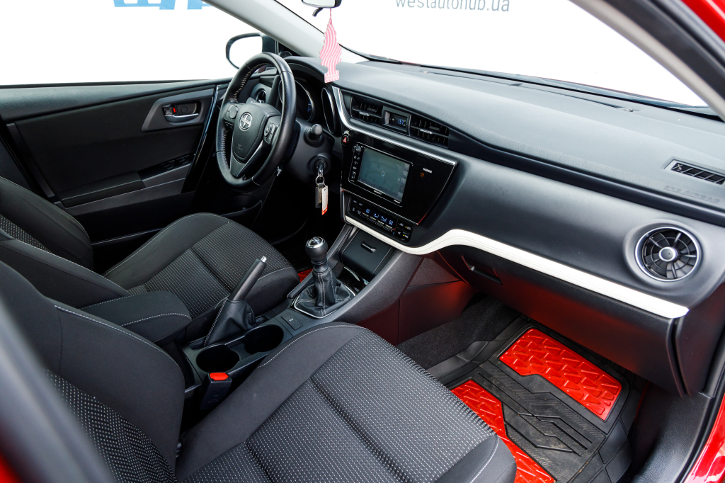 Scion іМ 2015 photo 5