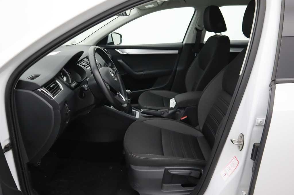 Skoda Octavia Combi 2017 photo 4