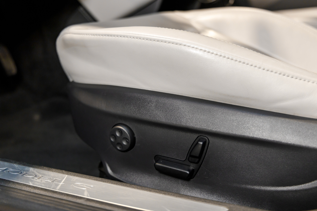 Tesla Model S 70D AWD 2016 фото 22