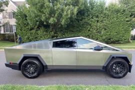 Tesla Cybertruck Dual Motor 120 kWh 2024 фото Tesla Cybertruck Dual Motor 120 kWh 2024 фото 3