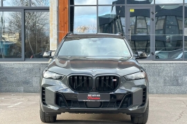 BMW X5 M60i 2024 фото BMW X5 M60i 2024 фото 1