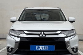 Mitsubishi Outlander 2017 фото Mitsubishi Outlander 2017 фото