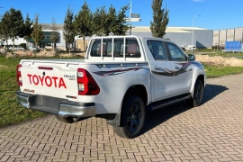 Toyota Hilux GLX SR5 4X4 2.4D 2023 фото Toyota Hilux GLX SR5 4X4 2.4D 2023 фото 3