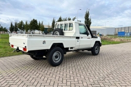Toyota Land Cruiser 4x4 4.2D 2023 фото Toyota Land Cruiser 4x4 4.2D 2023 фото 4
