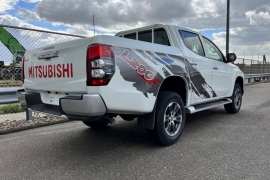 Mitsubishi L200 4x4 2.5D GLX Double Cab 2023 фото Mitsubishi L200 4x4 2.5D GLX Double Cab 2023 фото 4