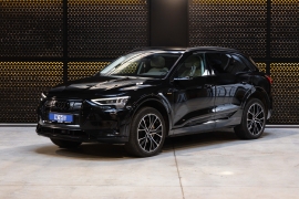 Audi e-tron 55 quattro 2019 фото Audi e-tron 55 quattro 2019 фото