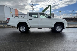 Mitsubishi L200 4x4 2.5D GL Double Cab 2023 фото Mitsubishi L200 4x4 2.5D GL Double Cab 2023 фото 3