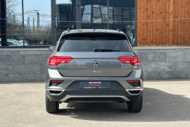 Volkswagen T-Roc 2021 фото Volkswagen T-Roc 2021 фото 4