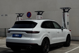 Porsche Cayenne 2019 фото Porsche Cayenne 2019 фото 4
